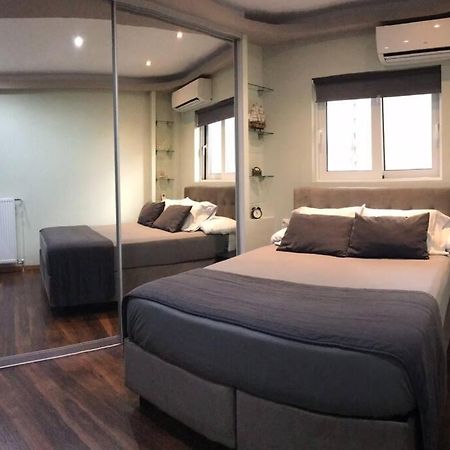 Finer Things Flisvos Beach Condo In Palaio Faliro Atény Exteriér fotografie