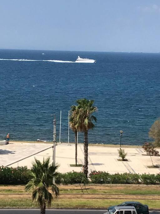 Finer Things Flisvos Beach Condo In Palaio Faliro Atény Exteriér fotografie